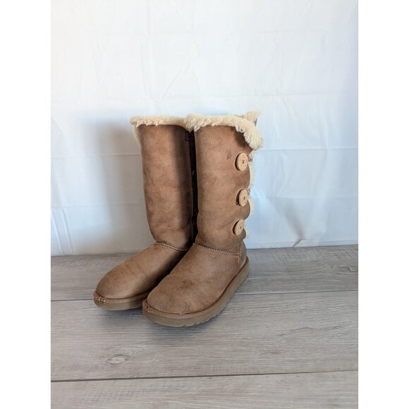 UGG Women’s Tall Chestnut Brown Bailey Button Triplet II Size 7 - Flaw - Picture 2 of 7